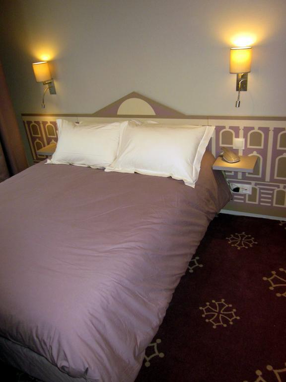 Hotel Ours Blanc - Wilson Тулуза Екстер'єр фото